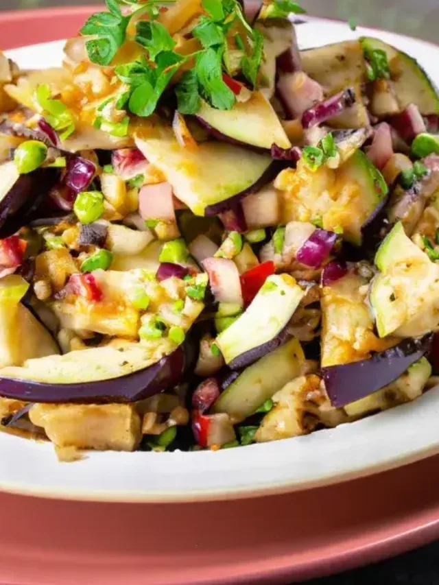 Descubra Como Fazer a Deliciosa Salada de Berinjela com Maçã