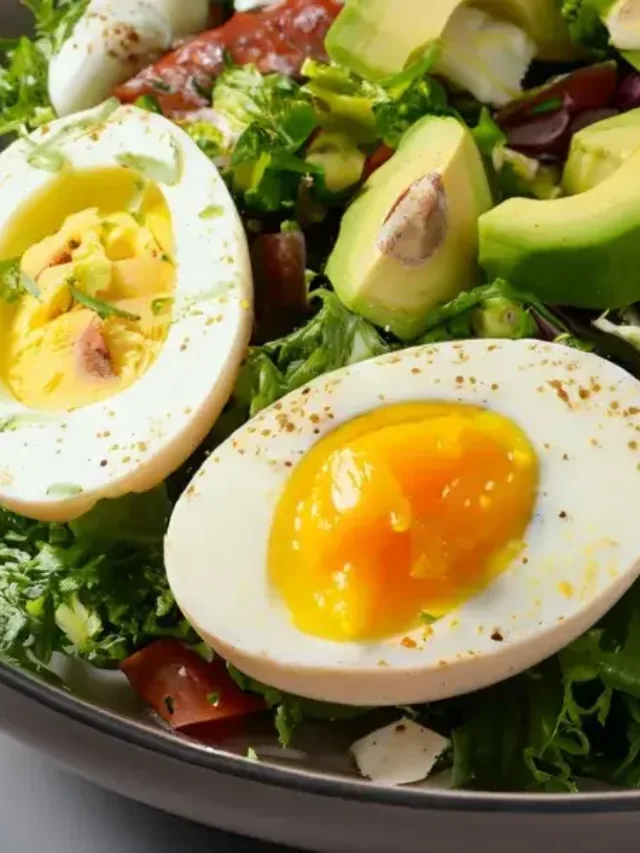 Receita de Salada de Ovo e Abacate