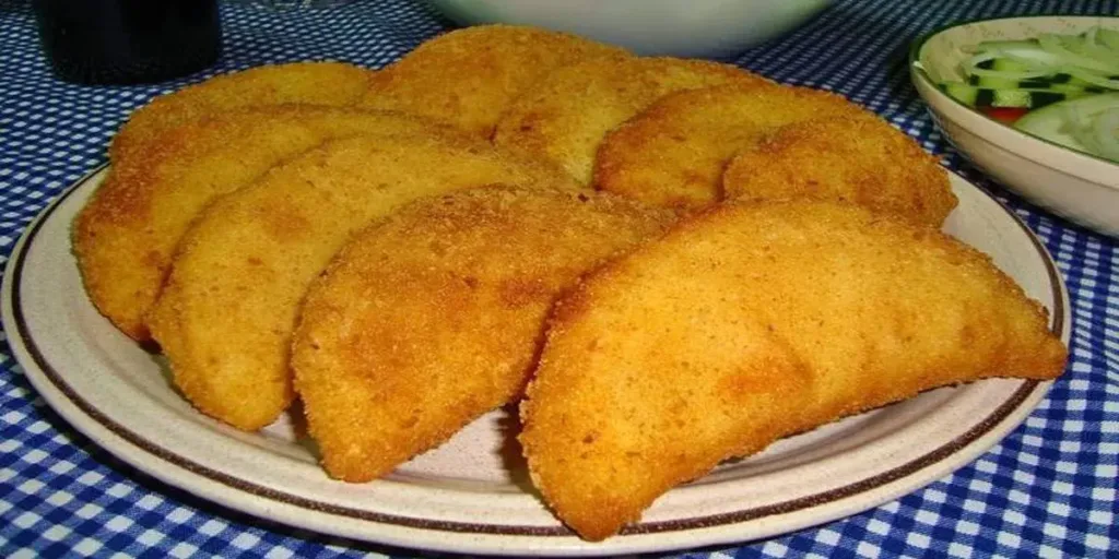 Rissóis de Frango com Requeijão Cremoso