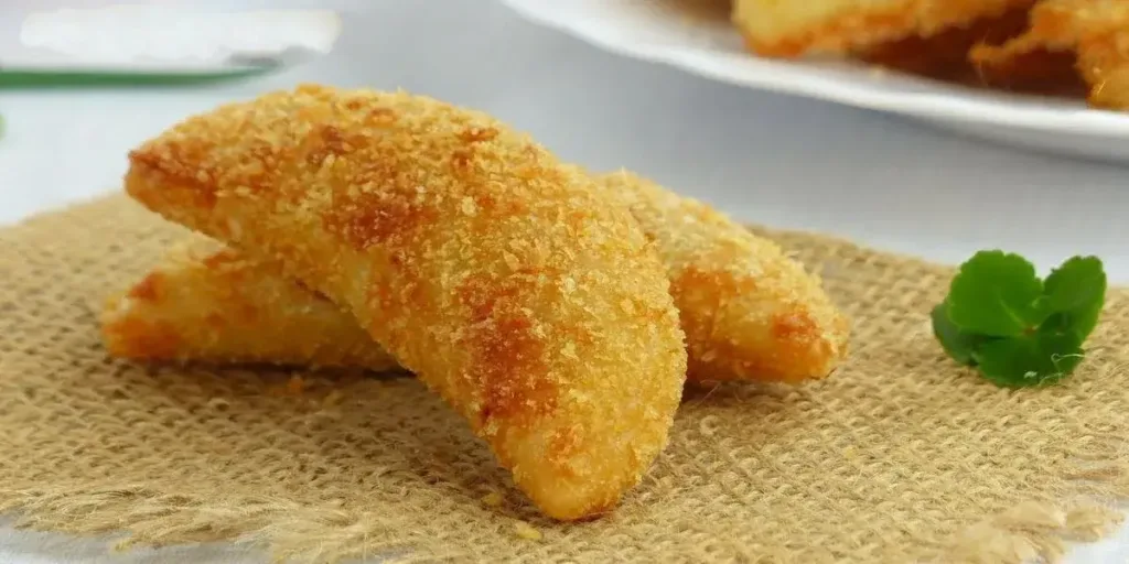 Rissóis de Frango com Requeijão Cremoso